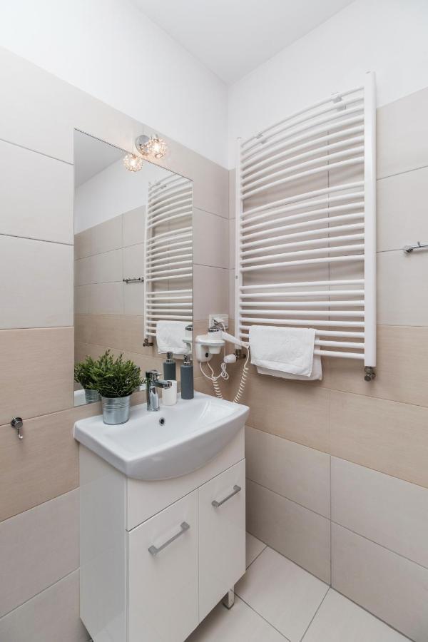 Warsaw Inside Apartments Exterior photo